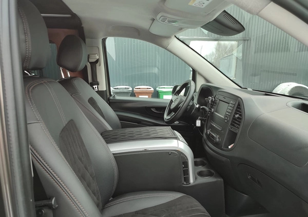 Mercedes-Benz Vito cena 120417 przebieg: 79293, rok produkcji 2018 z Kraków małe 106